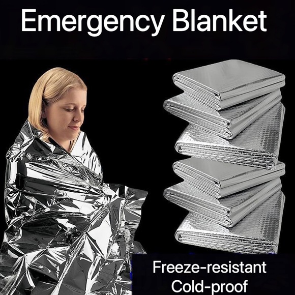 Double-sided Emergency Thermal Blanket (3 Packs) - Picture 5 of 8